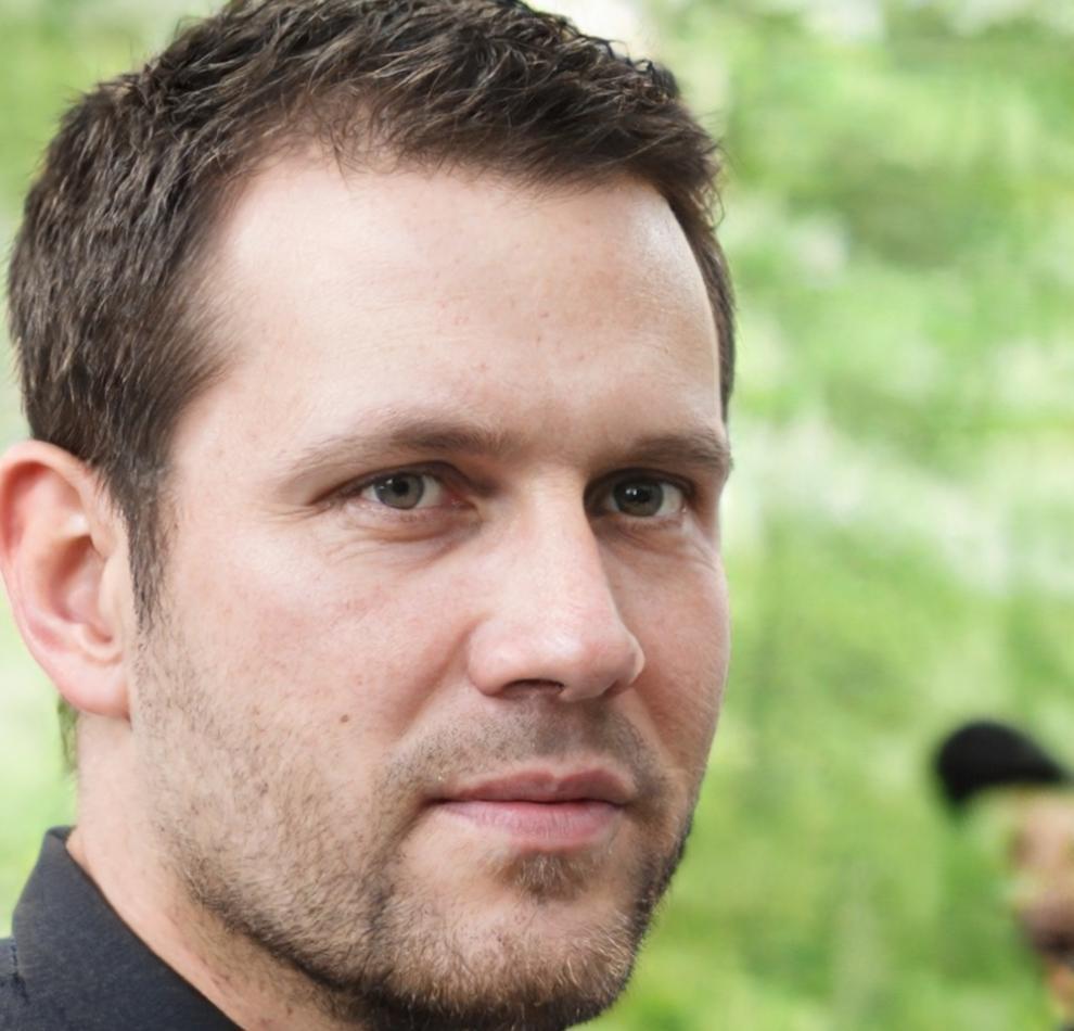 Konstantin Ebermann, Finanzanalyst